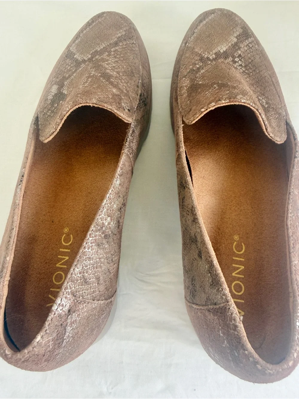 Vionic Kensley Women's 9.5 Slip On Leather Loafers Brown Metallic Snake NWT
